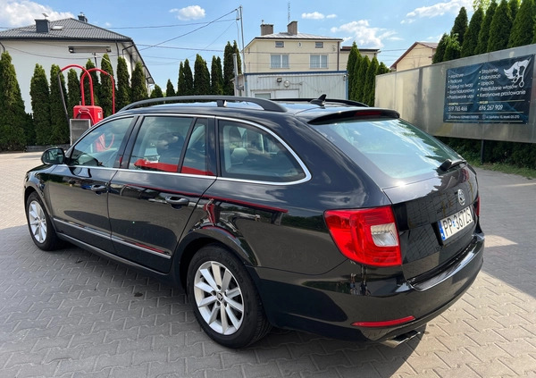 Skoda Superb cena 39000 przebieg: 356951, rok produkcji 2013 z Ząbki małe 232